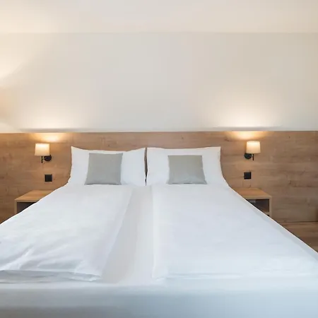 Brocco & Posta 3* 圣贝尔纳尔迪诺